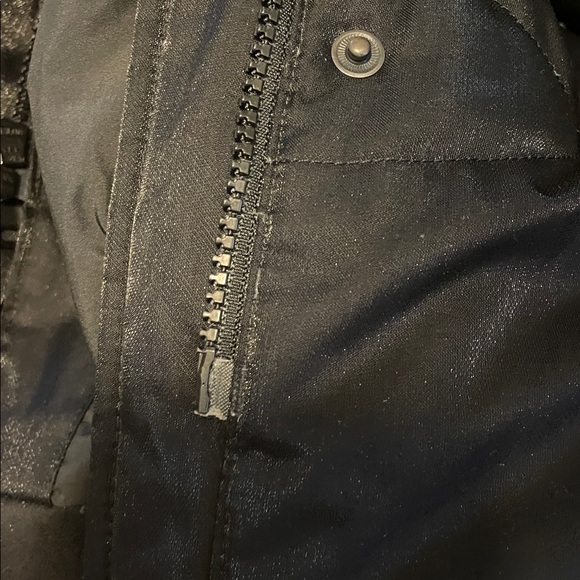 The North Face Black Puffer Jacket - Picture 13 of 14